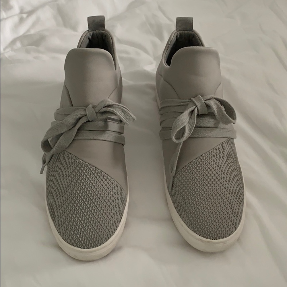 Steve Madden Sneakers
